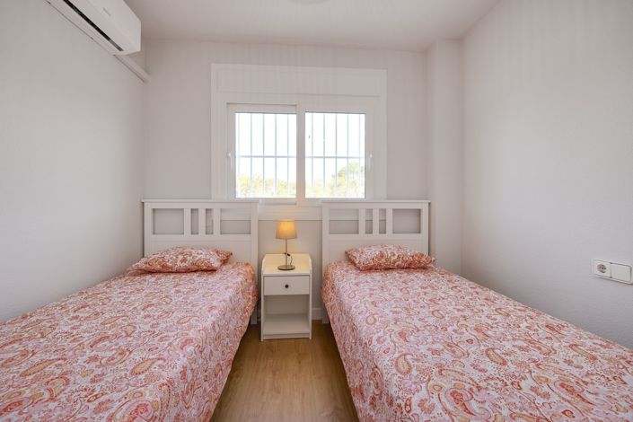 Image No.16-2 Bed Apartment for sale