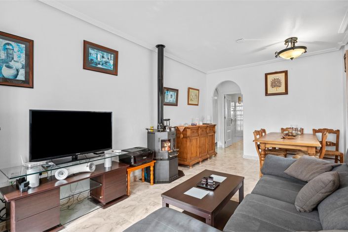 Image No.6-3 Bed Townhouse for sale