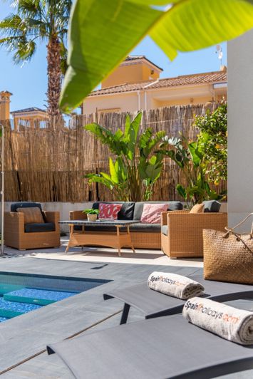 Image No.5-Villa de 4 chambres à vendre à Orihuela Costa