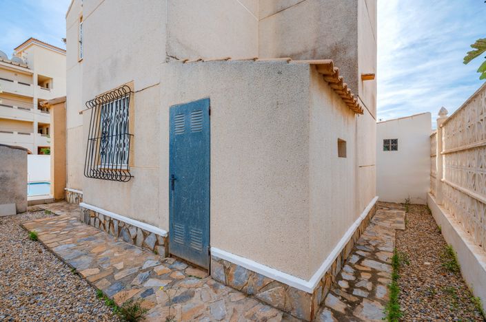 Image No.27-Villa de 4 chambres à vendre à Orihuela Costa