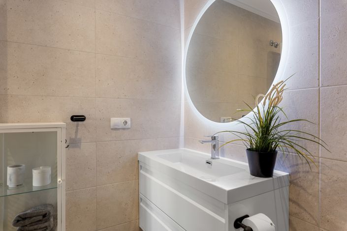 Image No.20-3 Bed Apartment for sale