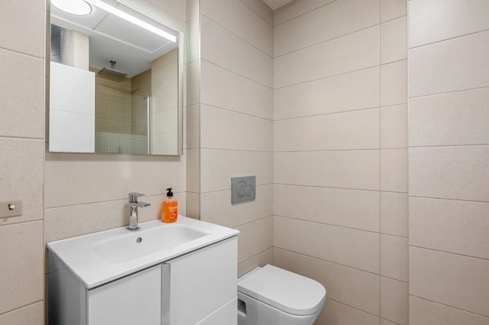 Image No.18-3 Bed Apartment for sale