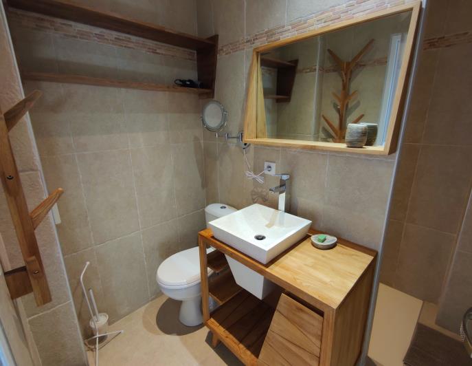 Image No.48-12 Bed Property for sale