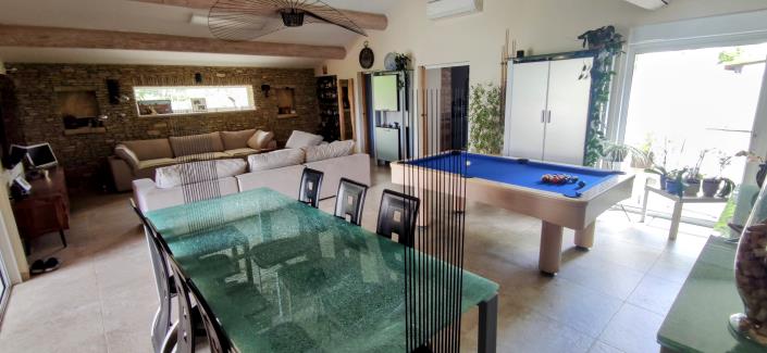 Image No.14-12 Bed Property for sale