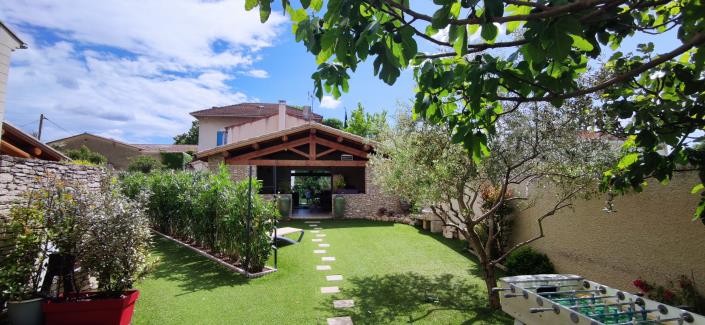 Image No.4-12 Bed Property for sale