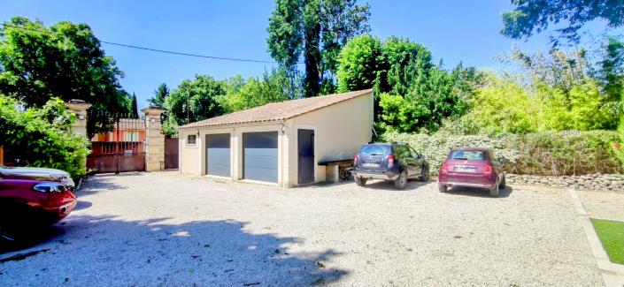 Image No.51-12 Bed Property for sale