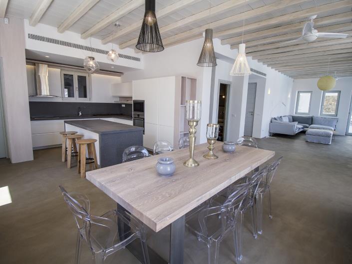 Image No.9-7 Bed Villa for sale