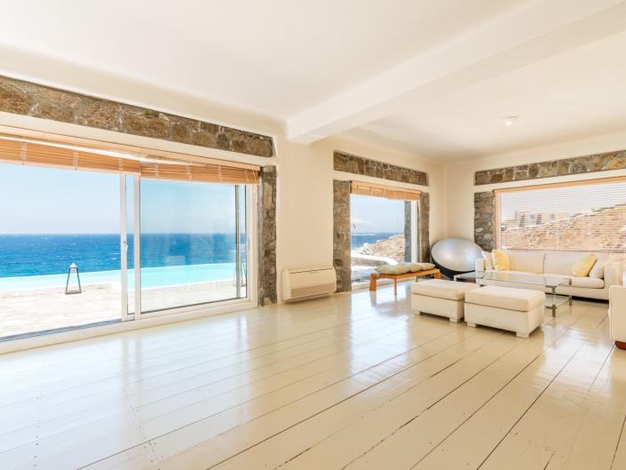 Image No.8-5 Bed Villa for sale