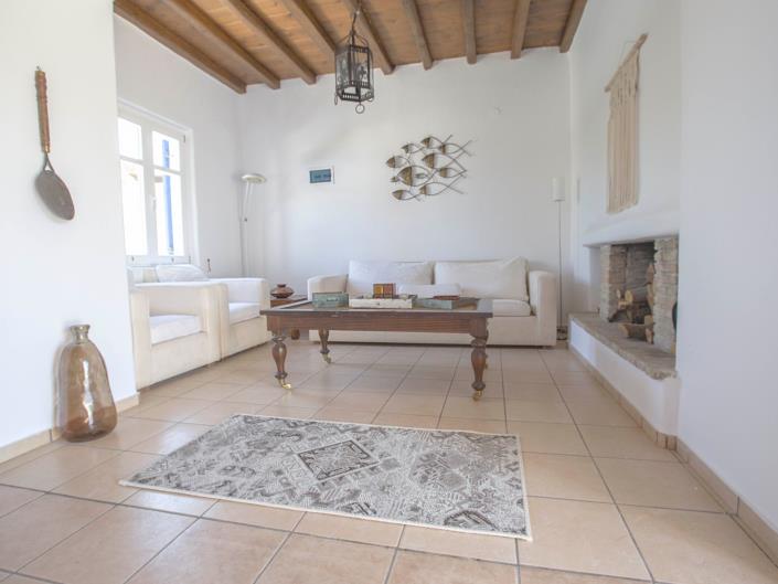 Image No.11-8 Bed Villa for sale