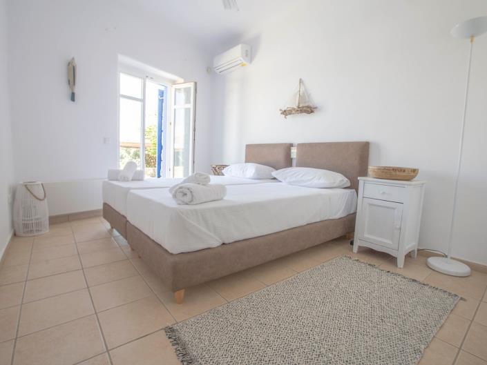 Image No.18-8 Bed Villa for sale