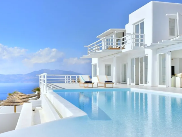Image No.1-8 Bed Villa for sale