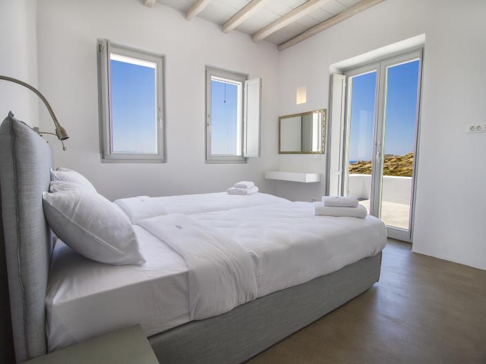 Image No.10-7 Bed Villa for sale