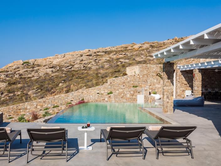 Image No.1-7 Bed Villa for sale