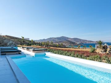 1 - Ftelia, Villa
