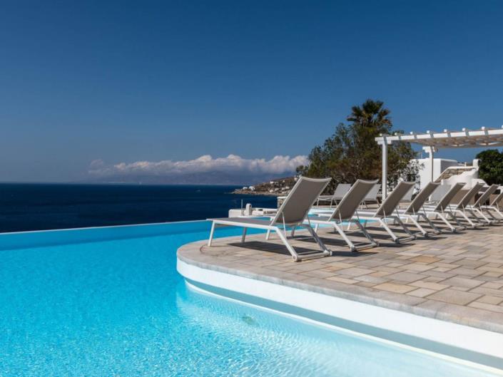 Image No.2-6 Bed Villa for sale