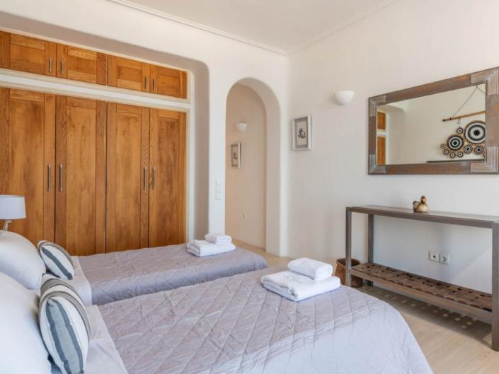 Image No.15-6 Bed Villa for sale