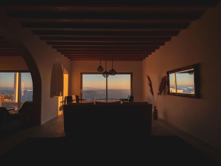 Image No.11-8 Bed Villa for sale