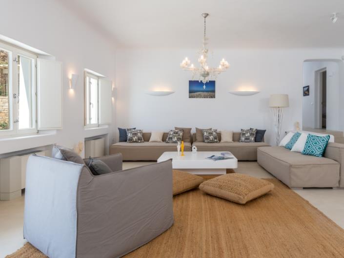 Image No.8-8 Bed Villa for sale