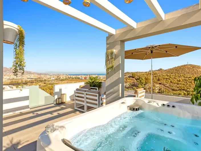 Image No.8-2 Bed Apartment for sale