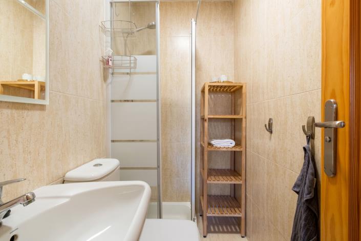 Image No.21-2 Bed Apartment for sale