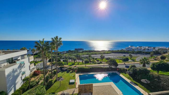 Image No.1-Appartement de 2 chambres à vendre à Estepona