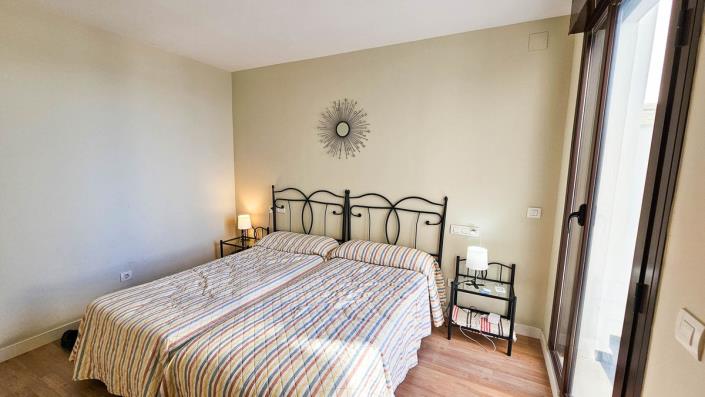 Image No.23-2 Bed Apartment for sale