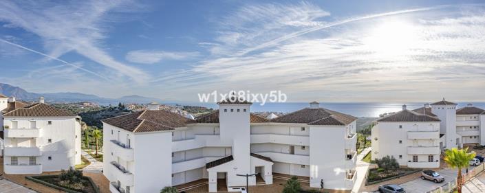 Image No.1-Appartement de 2 chambres à vendre à Estepona