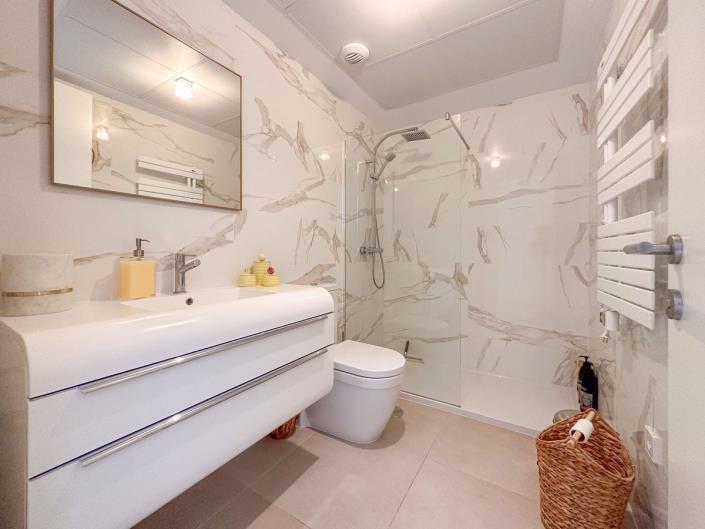 Image No.20-2 Bed Duplex for sale