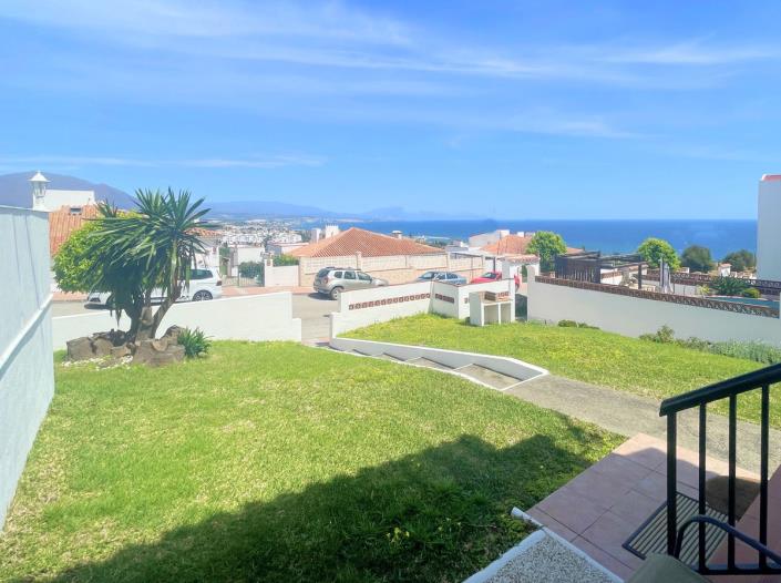 Image No.1-Appartement de 2 chambres à vendre à Estepona