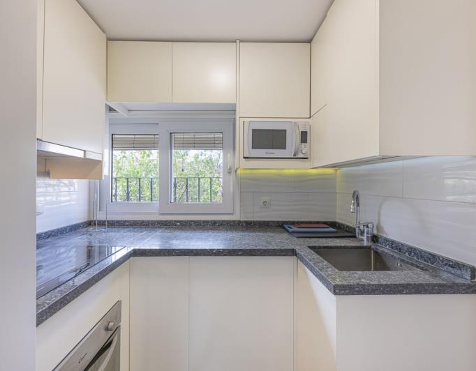 Image No.8-2 Bed Apartment for sale