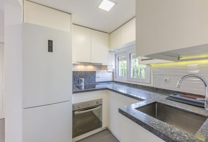 Image No.11-2 Bed Apartment for sale