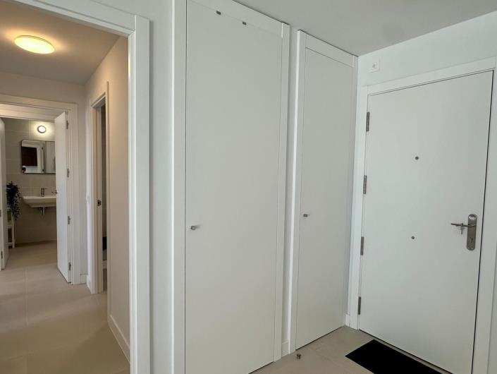 Image No.8-2 Bed Apartment for sale