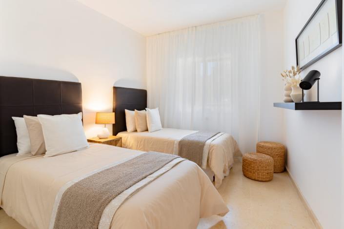 Image No.15-2 Bed Apartment for sale