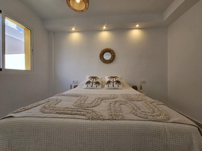 Image No.22-3 Bed Townhouse for sale