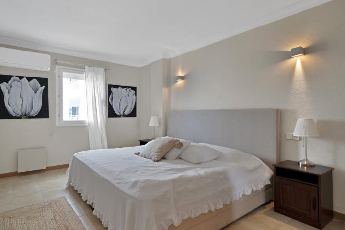 Image No.10-2 Bed Apartment for sale