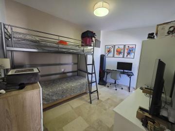 12-53013098fcab6c38b1379cd33298e050