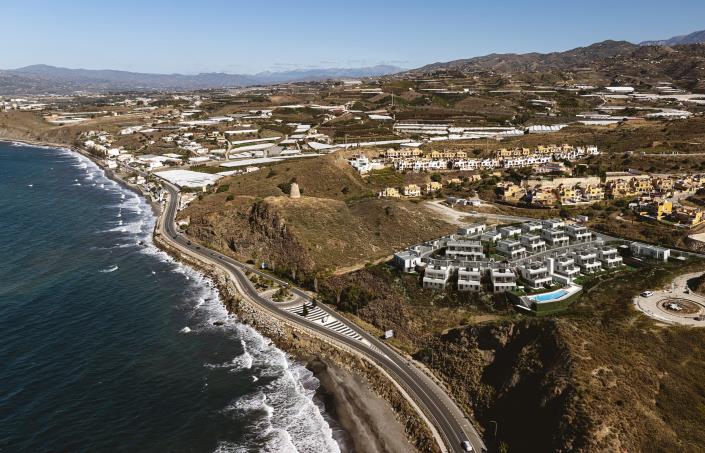 Image No.3-3 Bed Townhouse for sale