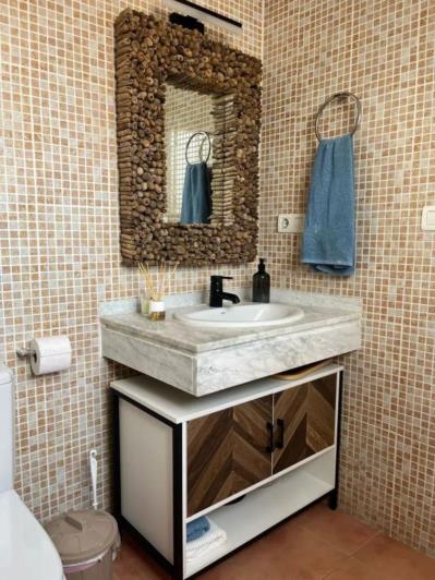 Image No.12-3 Bed Semi-Detached for sale