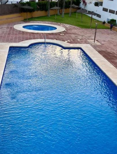 Image No.16-3 Bed Semi-Detached for sale