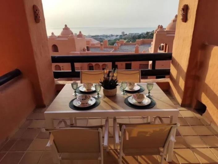 Image No.1-Appartement de 2 chambres à vendre à Estepona