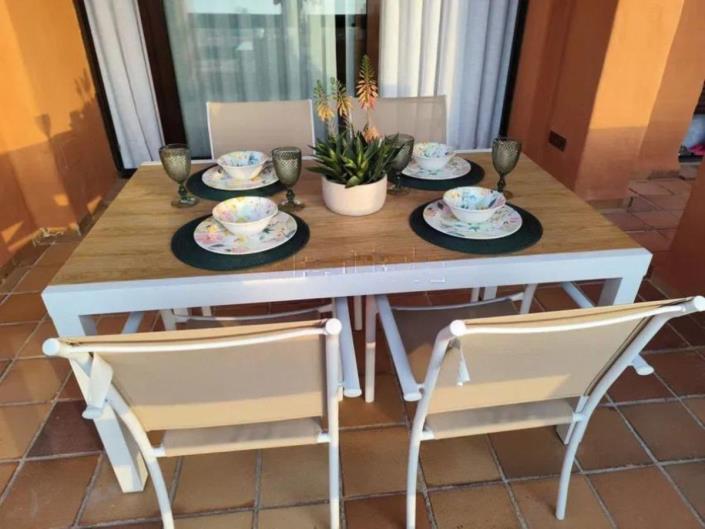 Image No.2-Appartement de 2 chambres à vendre à Estepona