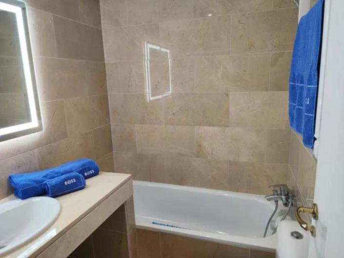 Image No.18-Appartement de 2 chambres à vendre à Estepona