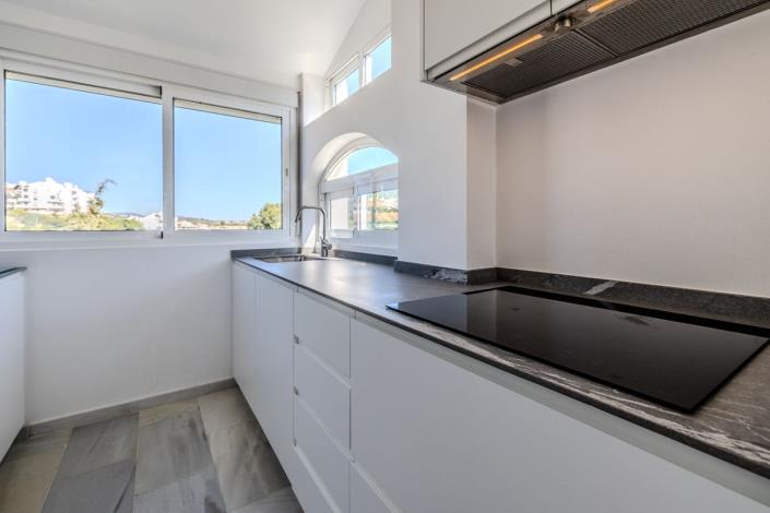 Image No.6-2 Bed Apartment for sale