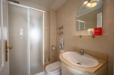 16-ec67b526875bf0124b6ce4328a754439