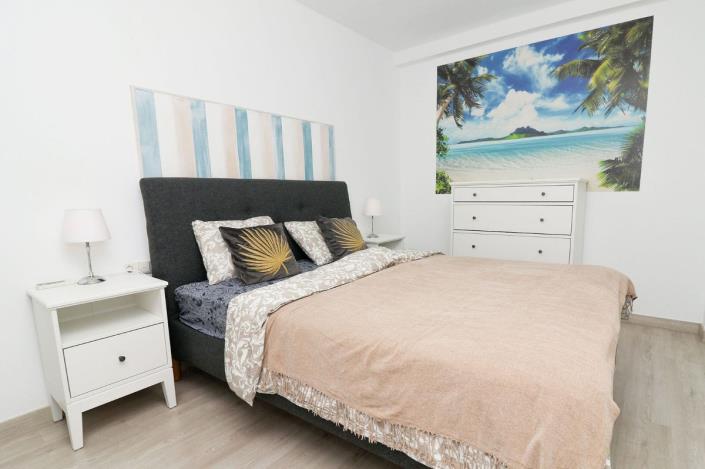 Image No.12-3 Bed Apartment for sale