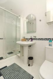 32-e7f90ea5feef5e01d64d74d6b6d8a834