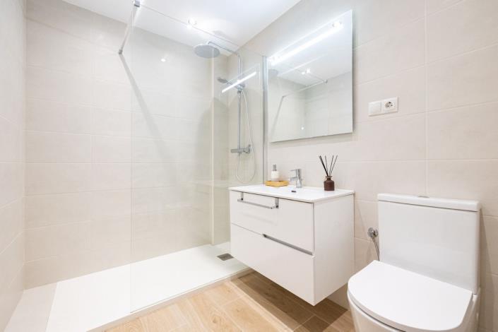 Image No.14-2 Bed Apartment for sale