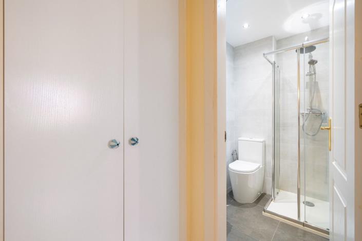 Image No.17-2 Bed Apartment for sale