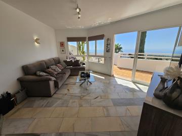 12-53013098fcab6c38b1379cd33298e050