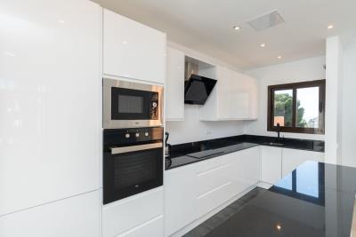 2-5bd7b9d04b45e33852eaf0ec6670150d